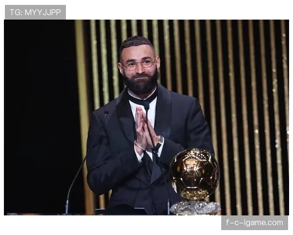 本泽马从辅助者到终结者的进攻角色进化解析