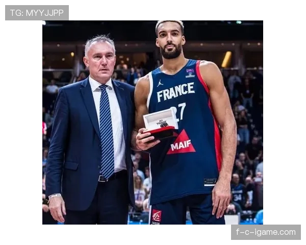 埃尔顿·布兰德内线单打效率显著提升，拉开球队内线得分差距