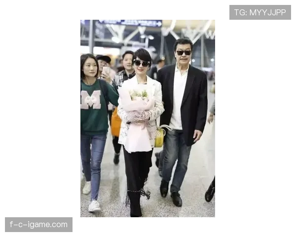 张志磊随手一条动态，瞬间把我们普通人的消费观打回原形