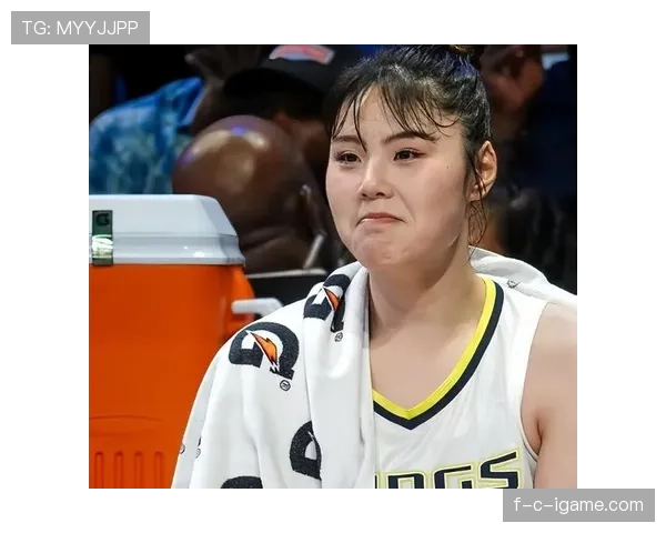 李月汝在WNBA省吃俭用，回国一顿火锅吃掉半个月工资